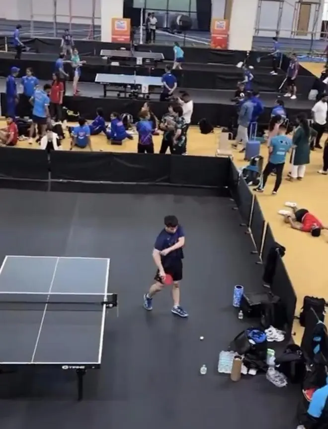 中国乒乓球队抵达印度布巴内斯瓦尔备战世乒赛团体赛