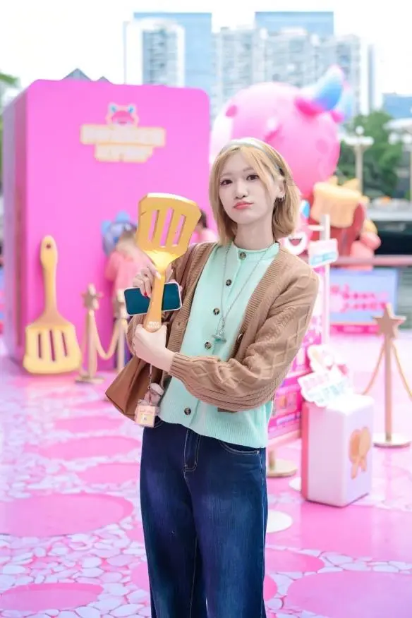 成都举办胖胖龙好运乐园活动 电竞文化助力城市文旅发展