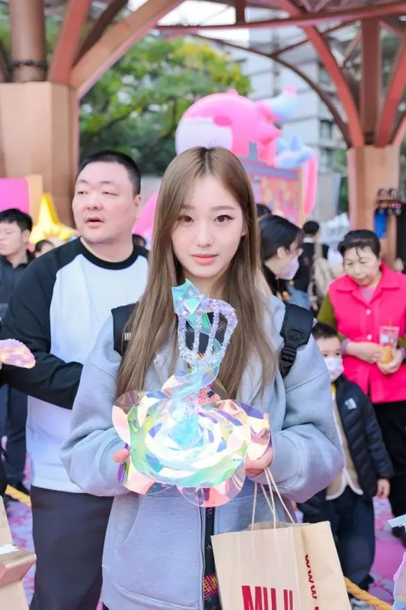 成都举办胖胖龙好运乐园活动 电竞文化助力城市文旅发展